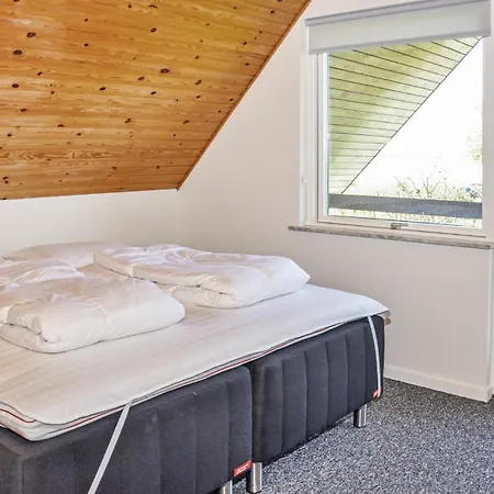 3 Bedroom Beautiful In Grasten
